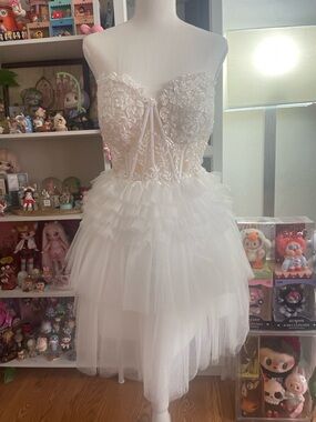 KissProm Ivy White Lace Tulle Homecoming Dress Strapless A-Line Size 14 NWT